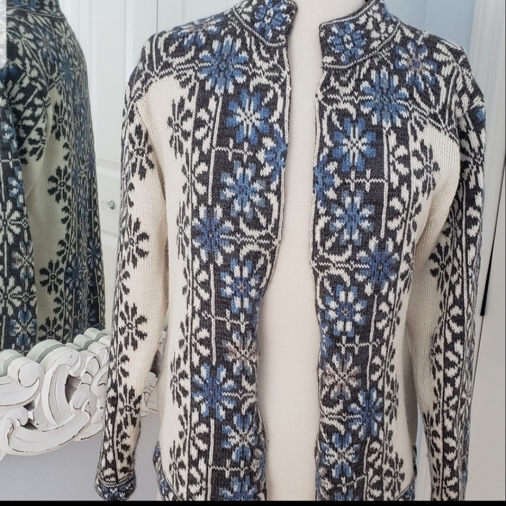 100% Alpaca wool Intiwara sweater M